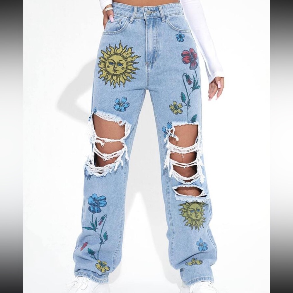 Floral Embroidered Distressed Jeans